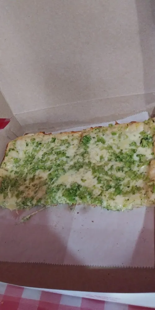 Broccoli Cheese Pizza
