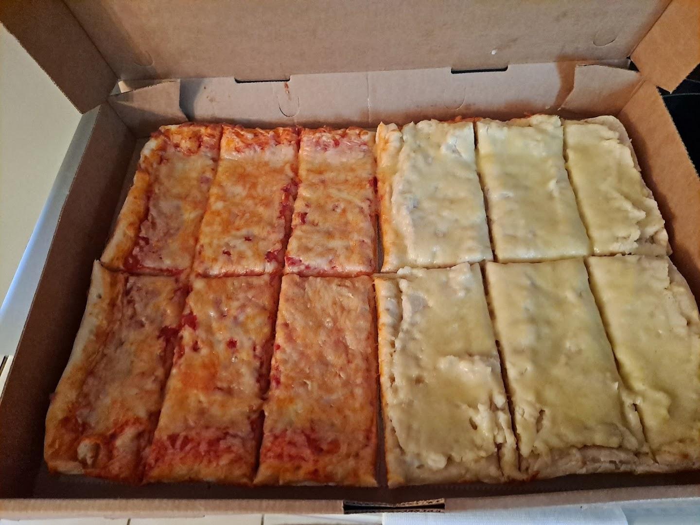 Lou's Pizza Place